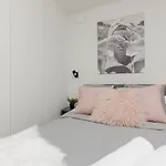 Cosy Dream Center By Renters Varsavia