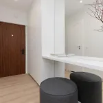 Cosy Dream Center By Renters Appartamento Varsavia