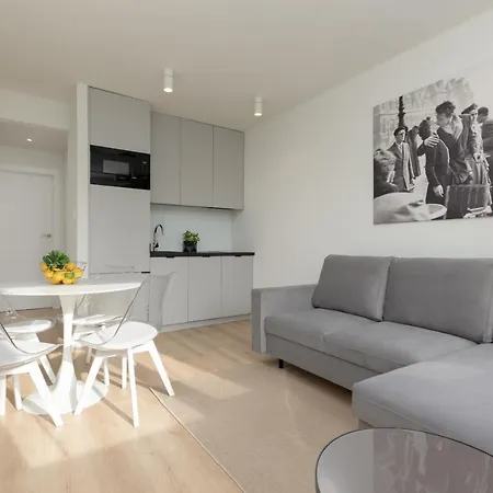 Cosy Dream Center By Renters Varsovie